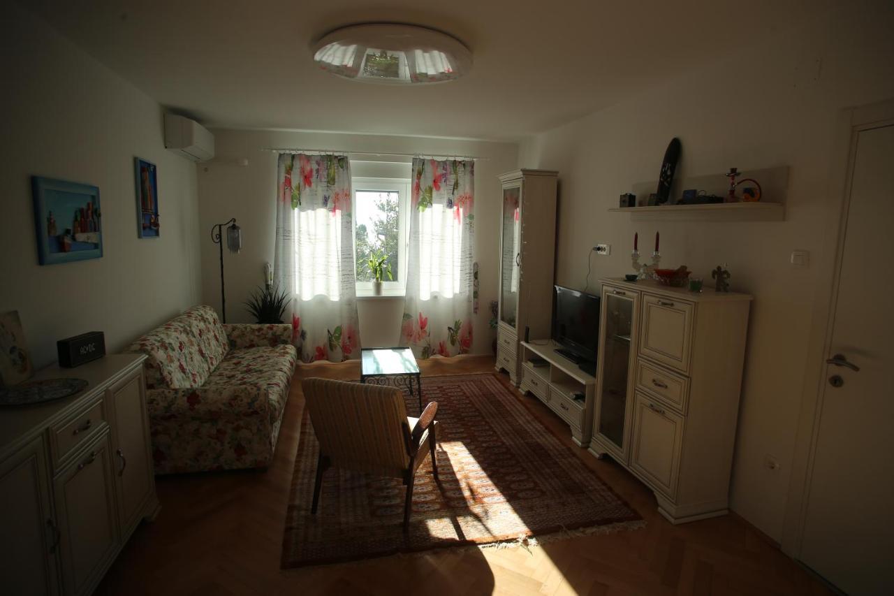 Apartman Mami-Krok غييكا المظهر الخارجي الصورة