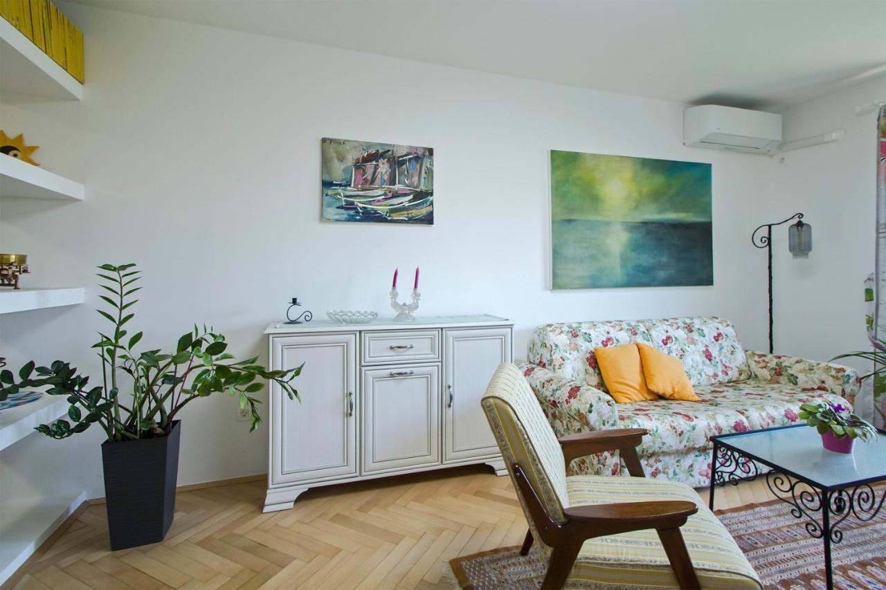 Apartman Mami-Krok غييكا المظهر الخارجي الصورة