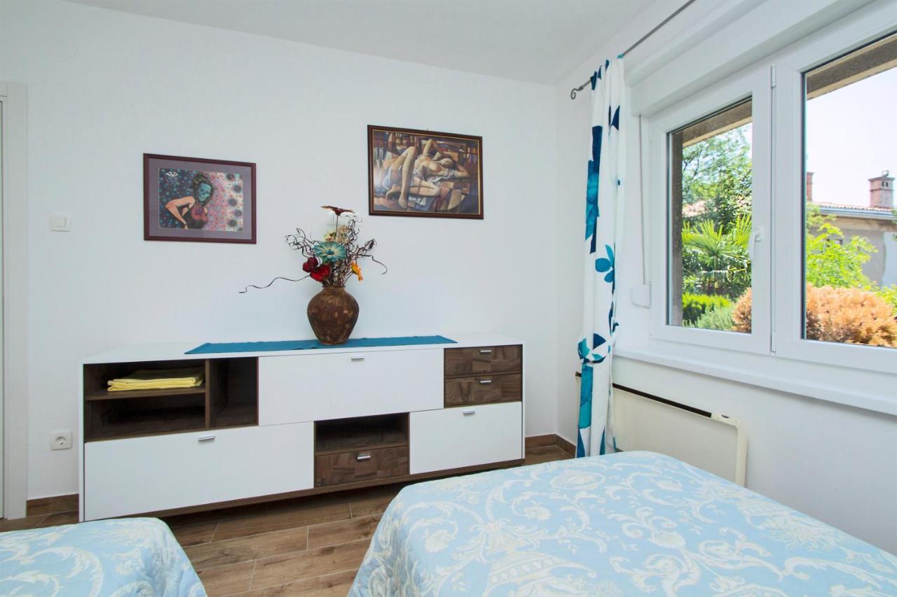 Apartman Mami-Krok غييكا المظهر الخارجي الصورة